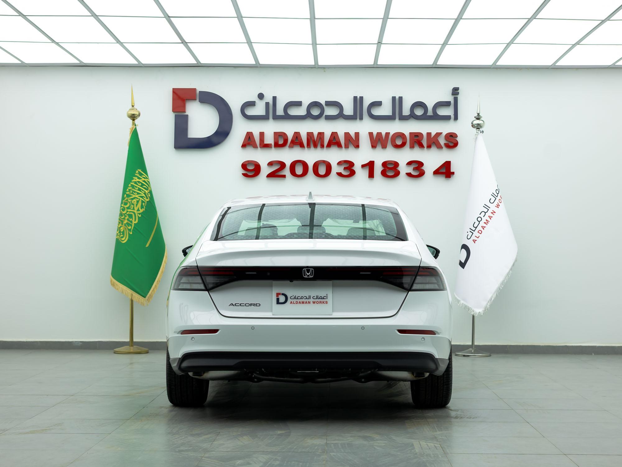 هوندا اكورد LX سبورت 2025